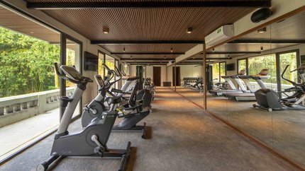 Phòng tập gym với trang thiết bị hiện đại