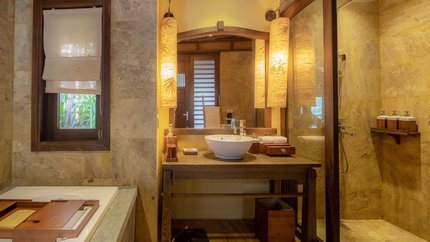 Không gian phòng tắm rộng rãi