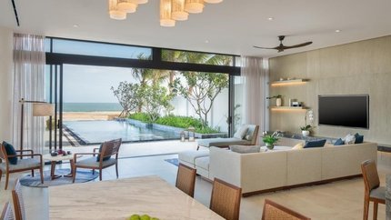 Phòng nghỉ rộng rãi, có bể bơi riêng