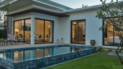 Phòng 03 Bedroom Beach Front Villa tại Melia Resort