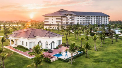 Khuôn viên xanh mát xung quanh các căn biệt thự