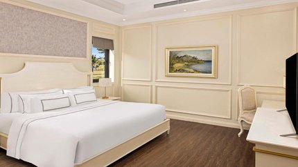 Deluxe Room Lake View
