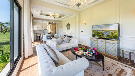 Không gian phòng khách & bếp villa 3