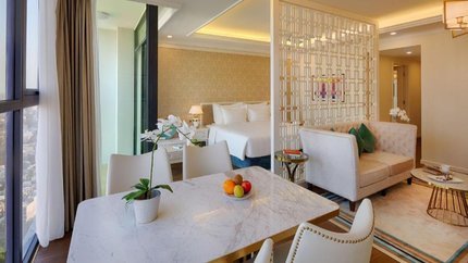 Phòng khách được bài trí tinh tế