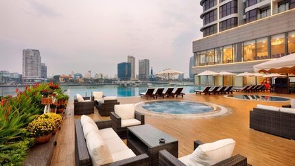 Bể bơi vô cực 420m2