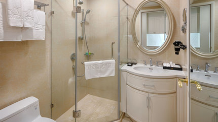 Phòng tắm hiện đại, tiêu chuẩn 5*