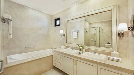 Phòng tắm bồn sang chảnh