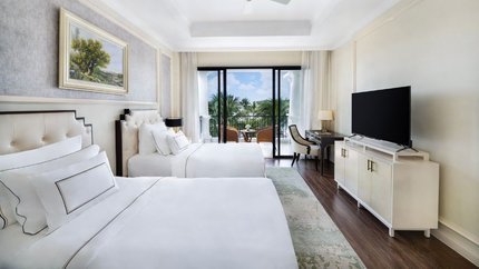 Biệt thự 4 phòng ngủ hướng hồ