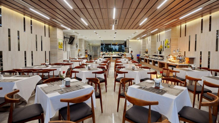 Không Gian Ăn Uống Tại Nhà Hàng Melissa Hotel