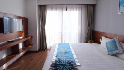 Phòng được thiết kế tối giản