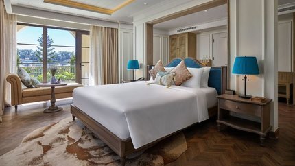 Cửa sổ lớn ngập tràn ánh sáng