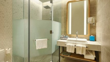 Phòng vệ sinh khép kín với đầy đủ tiện nghi