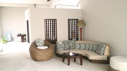 Phòng chờ thiết kế tối giản