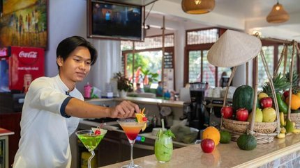 Quầy bar trong khách sạn