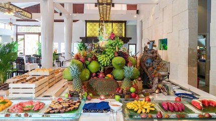 Tiệc buffet đa dạng món