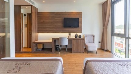 Không gian rất thoáng nhờ cửa kính