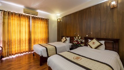 Deluxe Triple River View