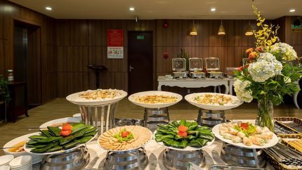 Thực đơn buffet đa dạng