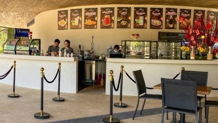 Nhà hàng tại khu nghỉ dưỡng