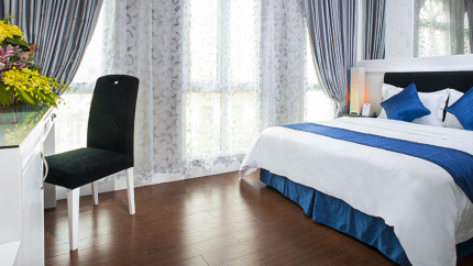 Phòng Deluxe Double with Windows Minerva Church Hà Nội Hotel