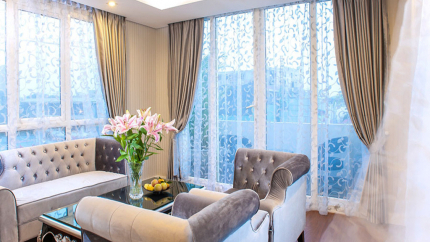 Phòng Suite with Balcony Tại Minerva Church Hotel Hà Nội