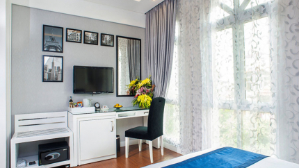 Phòng Deluxe Double with City view Minerva Church Hotel Hà Nội