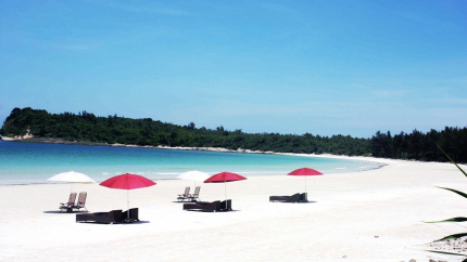 Bãi biển Minh Châu