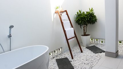 Bồn tắm ngoài trời sang chảnh