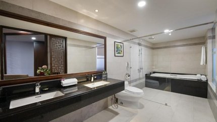 Phòng tắm sạch sẽ