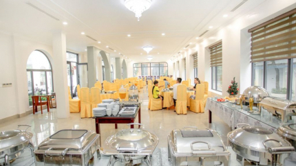 Nhà hàng tại Momali Ninh Bình