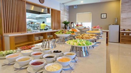 Thực đơn tiệc phong phú