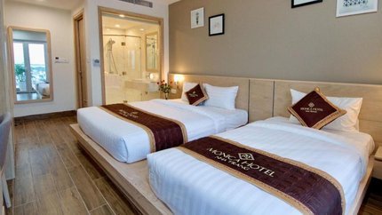 Họa tiết phòng bắt mắt, tông màu vàng