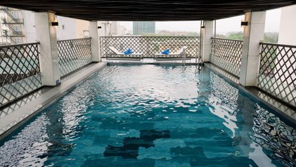 Bể bơi trong nhà