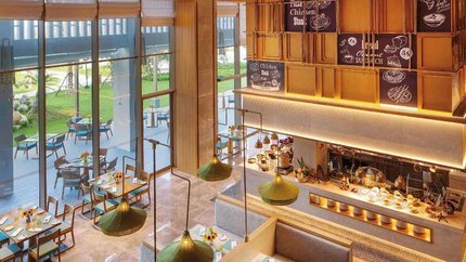 Không gian nhà hàng sang trọng