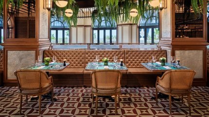 Nhà hàng được thiết kế sang trọng