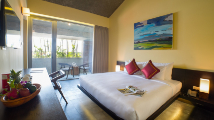 Pool & Garden View Suite