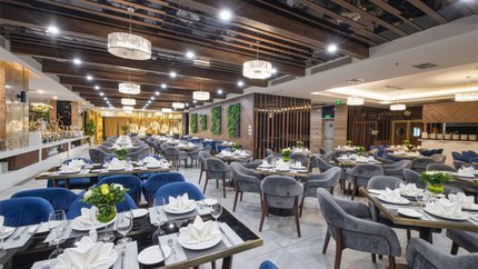 Nhà hàng trong khách sạn