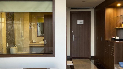 Phòng Premium Deluxe tại Mường Thanh Grand Hotel 4 sao