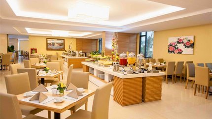 Nhà hàng tại khách sạn