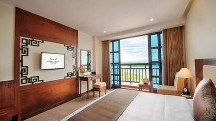 Deluxe River/Ocean View