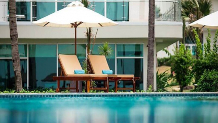 Pool Khách sạn Mường Thanh Holiday Mũi Né