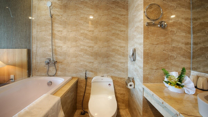 Phòng Tắm Khách sạn Mường Thanh Holiday Mũi Né