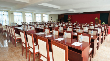 Tổ Chức Hội Nghị