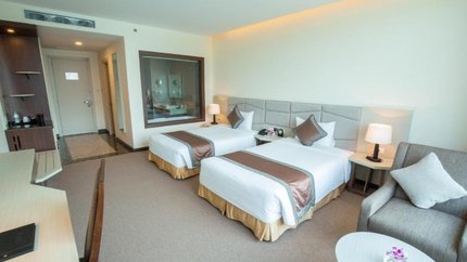 Giường ngủ rộng rãi, tạo cảm giác dễ chịu