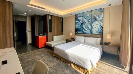 Căn phòng rộng rãi, đầy đủ tiện nghi cần thiết