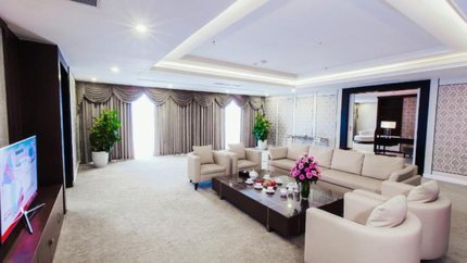 Phòng được trang bị đầy đủ nội thất