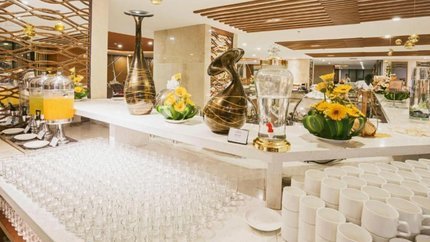 Không gian nhà hàng sang trọng