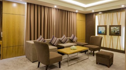 Tiện nghi đầy đủ, có ghế sofa