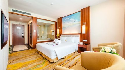 Căn phòng rộng rãi, thoáng mát