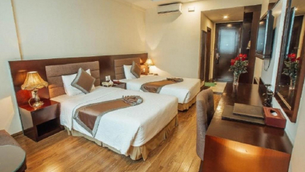 Phòng Deluxe Triple tại Mường Thanh Hotel 3 sao